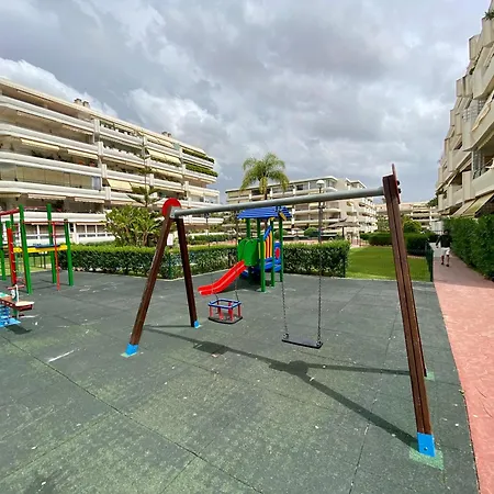 Con Vistas Y Terraza En Guadalmina Mad 公寓 *